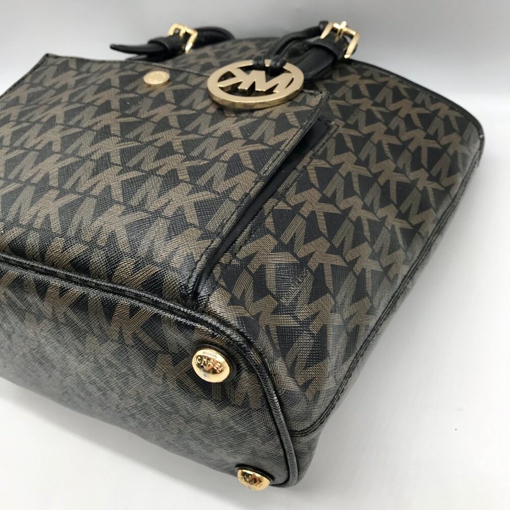 Michael Kors Brown Monogram Leather Carmen Shoulder Bag - Picture 6 of 10